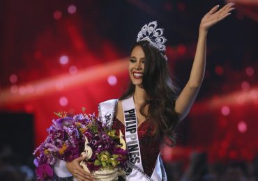 Miss Filipinas, Catriona Gray, gana la corona de Miss Universo 2018