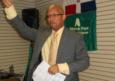 NY- Seccional Alianza País anuncia creación Instituto Formación Política