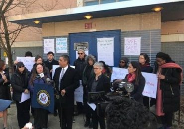 Espaillat y activistas Alto Manhattan denuncian intimidación de ICE