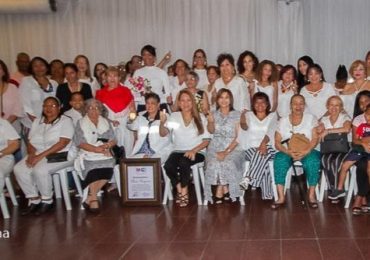 Juramentan en PR Comando Mujeres con Hipólito Mejía (MH20)