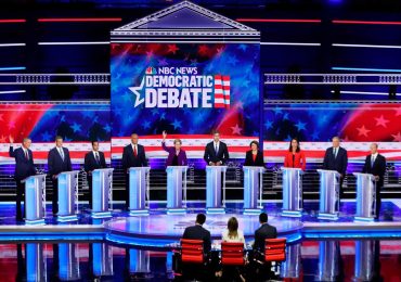 Estas son las propuestas de inmigración de los candidatos demócratas en el primer debate presidencial