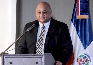 Roberto Fulcar tiene exitosa audio conferencia con dominicanos del exterior