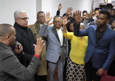 Perredeistas y evangélicos de Brooklyn ingresan al PRM