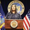 Fiscal NY investigará NYPD apresa más minorías por no pagar el metro