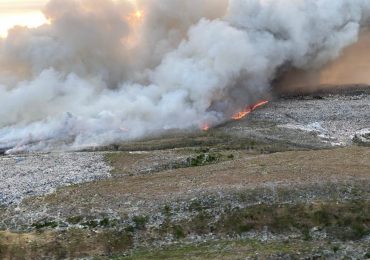 incendio en el vertedero de Duquesa: Una urgencia de políticas guiadas a proteger el medio ambiente y salvaguardar la salud de la nación.