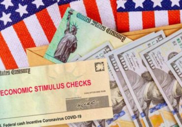Los cheques de ayuda podrían llegar tan pronto como la próxima semana, dice el secretario del Tesoro Steve Mnuchin