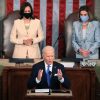 Con un discurso pausado pero combativo, Biden intenta proyectar desde el Congreso el futuro postpandemia