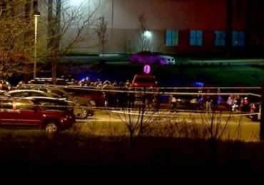 Al menos ocho muertos en un tiroteo en almacén de FedEx en Indianapolis; el atacante se suicidó, según la policía