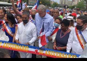 Tras el encierro por el Covid 19, dominicanos salen a celebrar el  32 aniversario de Gran Parada Dominicana del Bronx