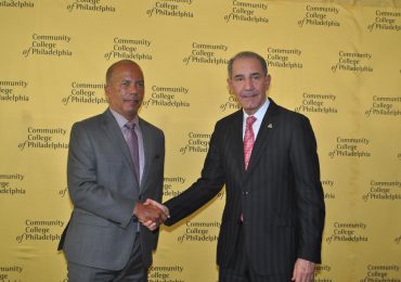 Ministro de Educación Superior RD Franklin García Fermín se reúne con presidente de CCP Donald Guy Generales en Filadelfia