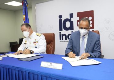 Indotel y la Armada de R.D. firman convenio de cooperación técnica para garantizar seguridad