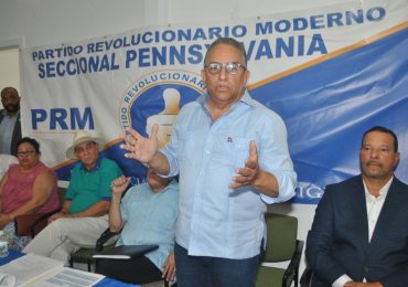 Cónsul Dominicano en Pennsylvania Alexis Henríquez abre las puertas de su despacho a criollos residentes en la región valle Delaware